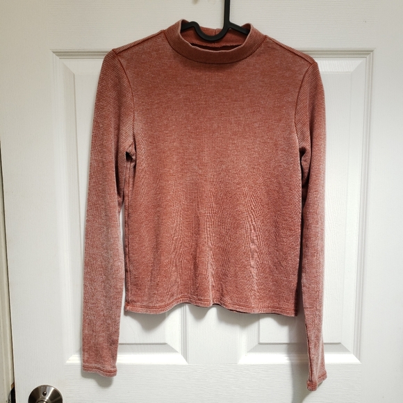 American Eagle Outfitters Tops - American Eagle Faded Copper Waffle Knit Mock Neck Shirt